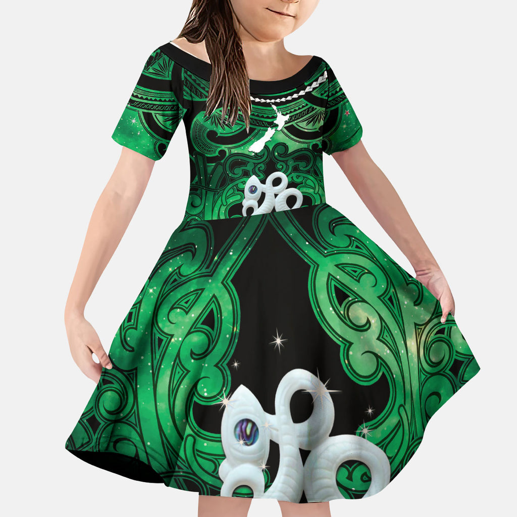 Personalised Maori Matariki Manaia Kakariki Kid Short Sleeve Dress Maori Kowhaiwhai Pattern Galaxy