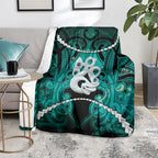 Maori Matariki Manaia Turquoise Blanket Maori Kowhaiwhai Pattern Galaxy