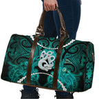 Maori Matariki Manaia Turquoise Travel Bag Maori Kowhaiwhai Pattern Galaxy