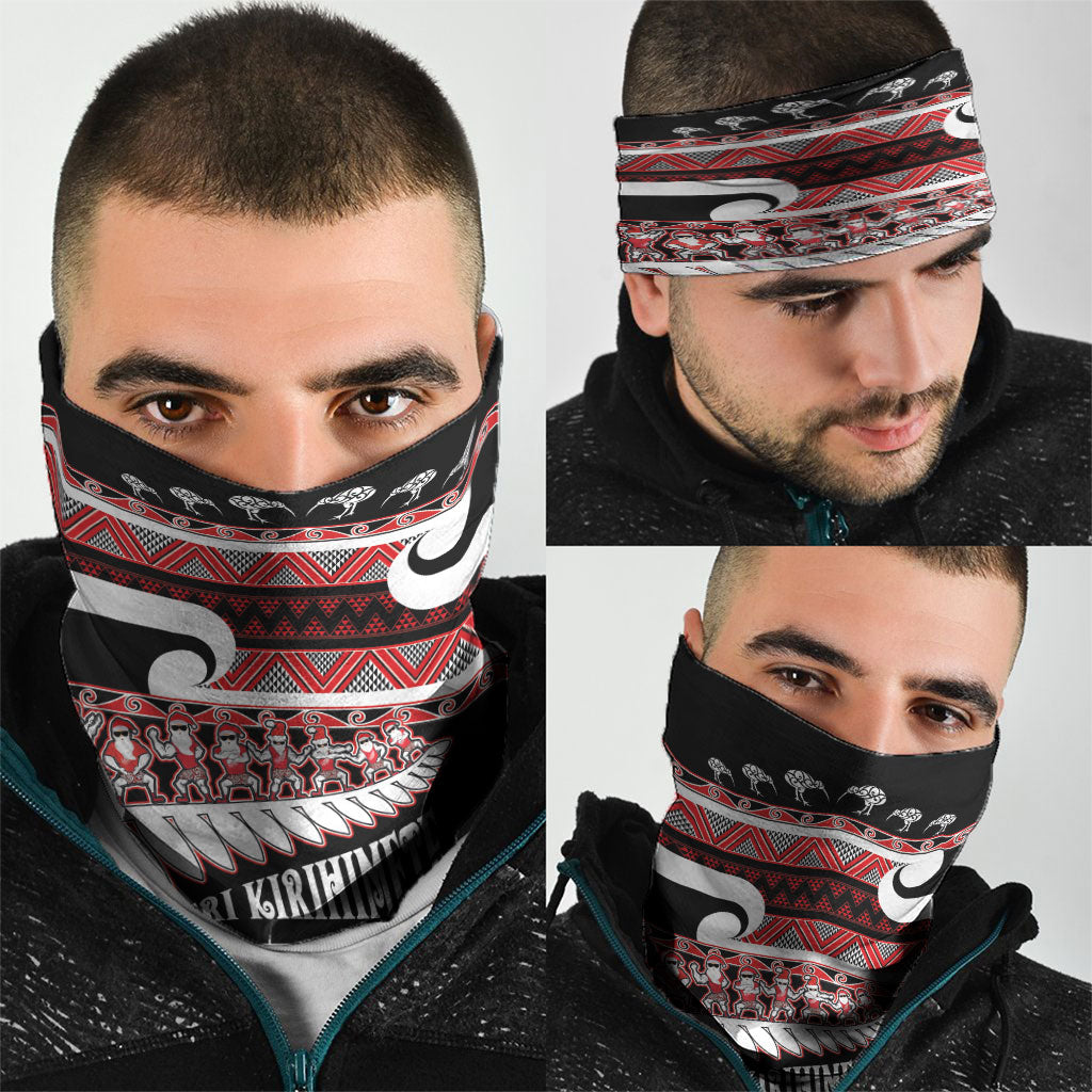 New Zealand Christmas Neck Gaiter Funny Santa Claus Haka Dance with Tukutuku