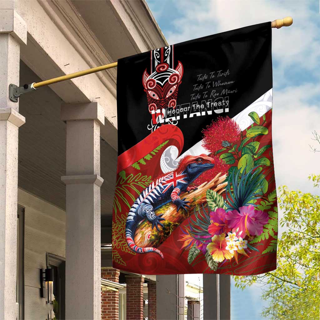 Aotearoa Toitu Te Tiriti Garden Flag Waitangi-Honour The Treaty NZ Tuatara and Plants
