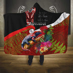 Aotearoa Toitu Te Tiriti Hooded Blanket Waitangi-Honour The Treaty NZ Tuatara and Plants