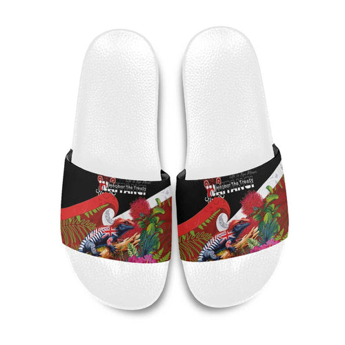 Aotearoa Toitu Te Tiriti Slide Sandals Waitangi-Honour The Treaty NZ Tuatara and Plants