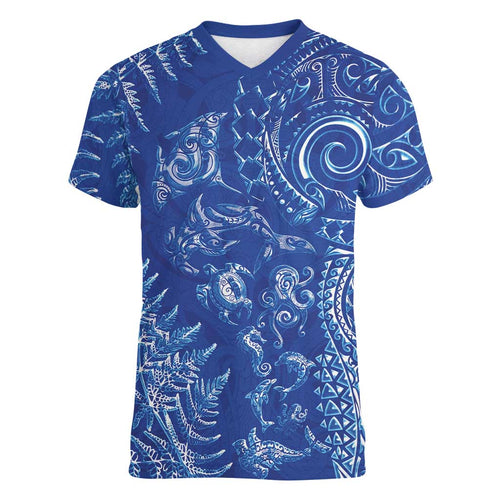 New Zealand Sea Animals Women V-Neck T-Shirt with Maori Koru Tribal Tattoo and Silver Ferns Aquatic Style