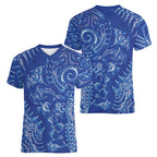 New Zealand Sea Animals Women V-Neck T-Shirt with Maori Koru Tribal Tattoo and Silver Ferns Aquatic Style