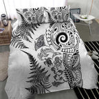 New Zealand Sea Animals Bedding Set with Maori Koru Tribal Tattoo and Silver Ferns White Color
