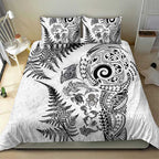 New Zealand Sea Animals Bedding Set with Maori Koru Tribal Tattoo and Silver Ferns White Color