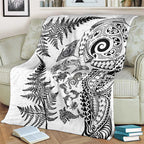 New Zealand Sea Animals Blanket with Maori Koru Tribal Tattoo and Silver Ferns White Color