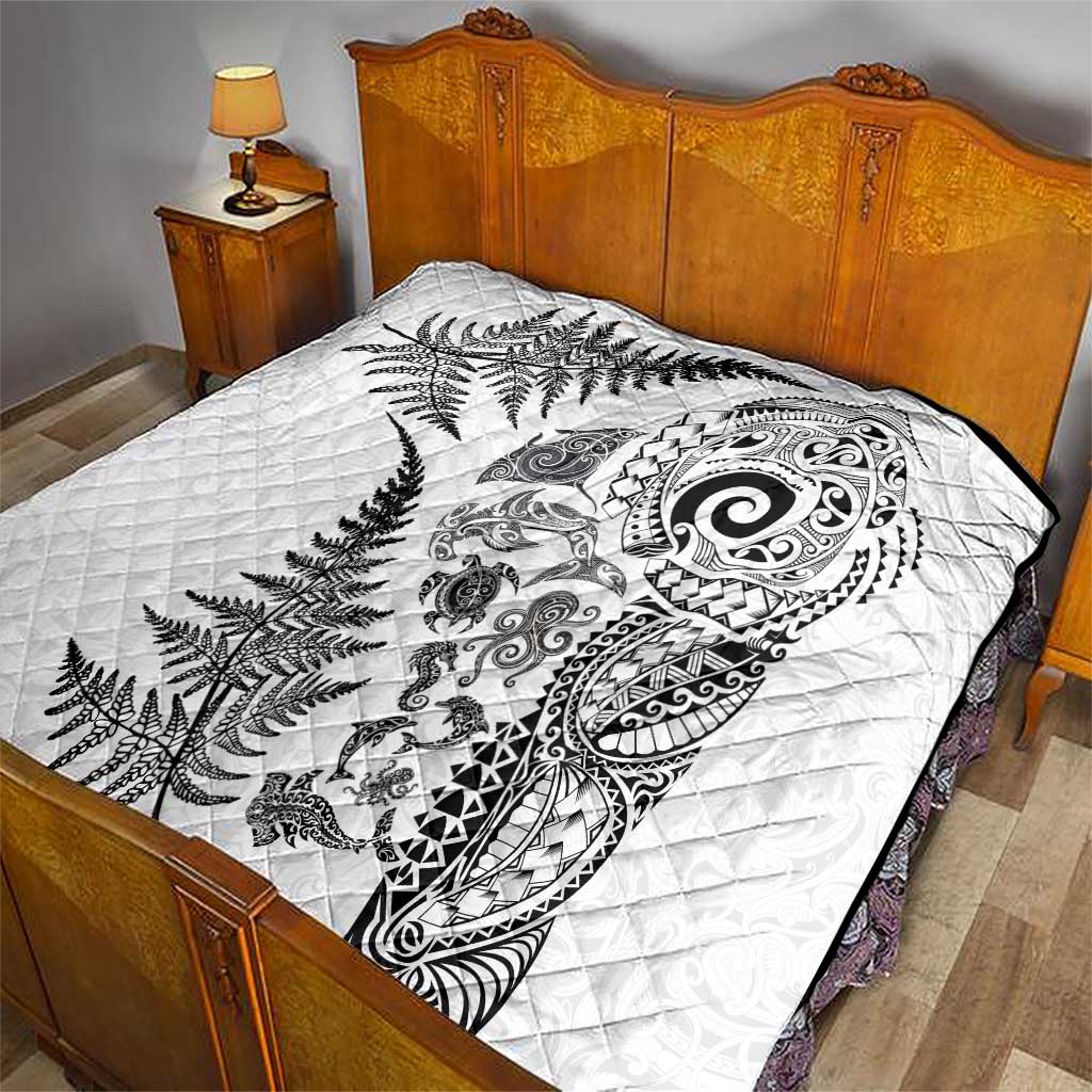 New Zealand Sea Animals Quilt with Maori Koru Tribal Tattoo and Silver Ferns White Color