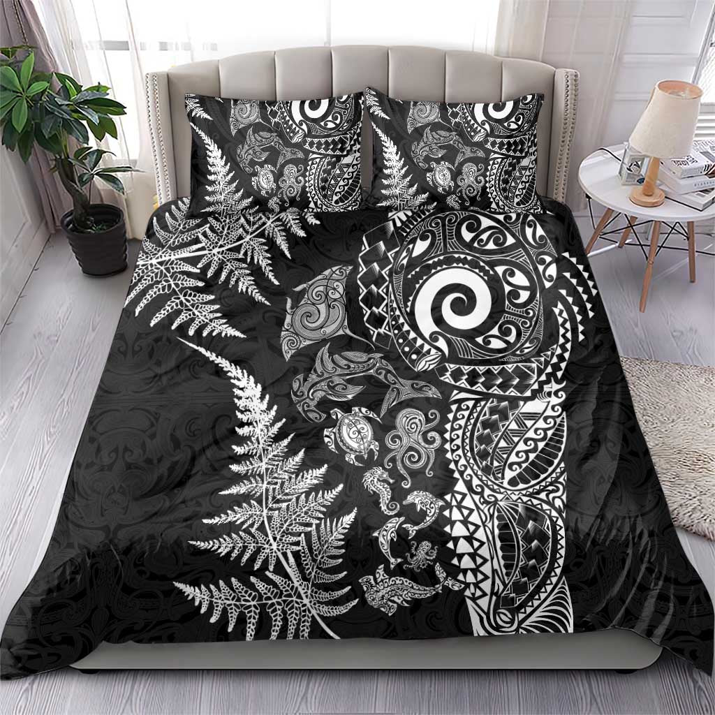New Zealand Sea Animals Bedding Set with Maori Koru Tribal Tattoo and Silver Ferns Black Color