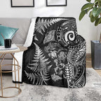 New Zealand Sea Animals Blanket with Maori Koru Tribal Tattoo and Silver Ferns Black Color