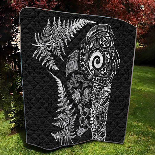 New Zealand Sea Animals Quilt with Maori Koru Tribal Tattoo and Silver Ferns Black Color