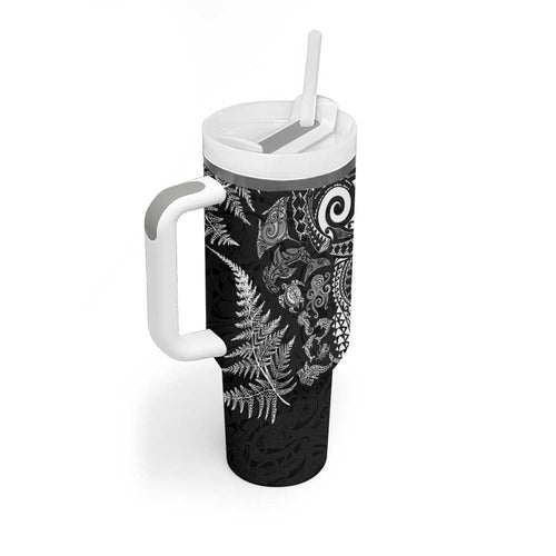 New Zealand Sea Animals Tumbler With Handle with Maori Koru Tribal Tattoo and Silver Ferns Black Color
