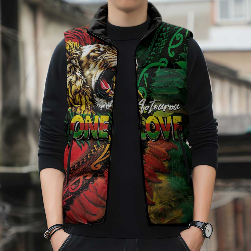Aotearoa One Love Sleeveless Puffer Jacket Reggae Lion with Kakahu Huruhuru