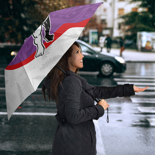 Personalised Aotearoa Lawn Bowls Umbrella Maori Warrior and Silver Fern Sporty Style Purple