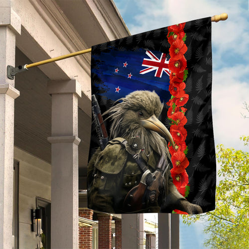 New Zealand Kiwi Soldier ANZAC Garden Flag Red Poppy Flower and Silver Fern Pattern