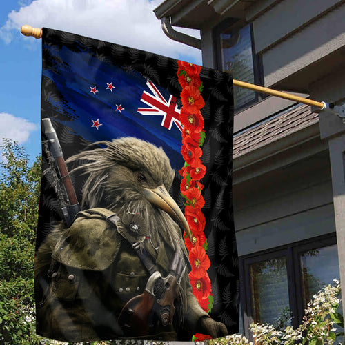 New Zealand Kiwi Soldier ANZAC Garden Flag Red Poppy Flower and Silver Fern Pattern