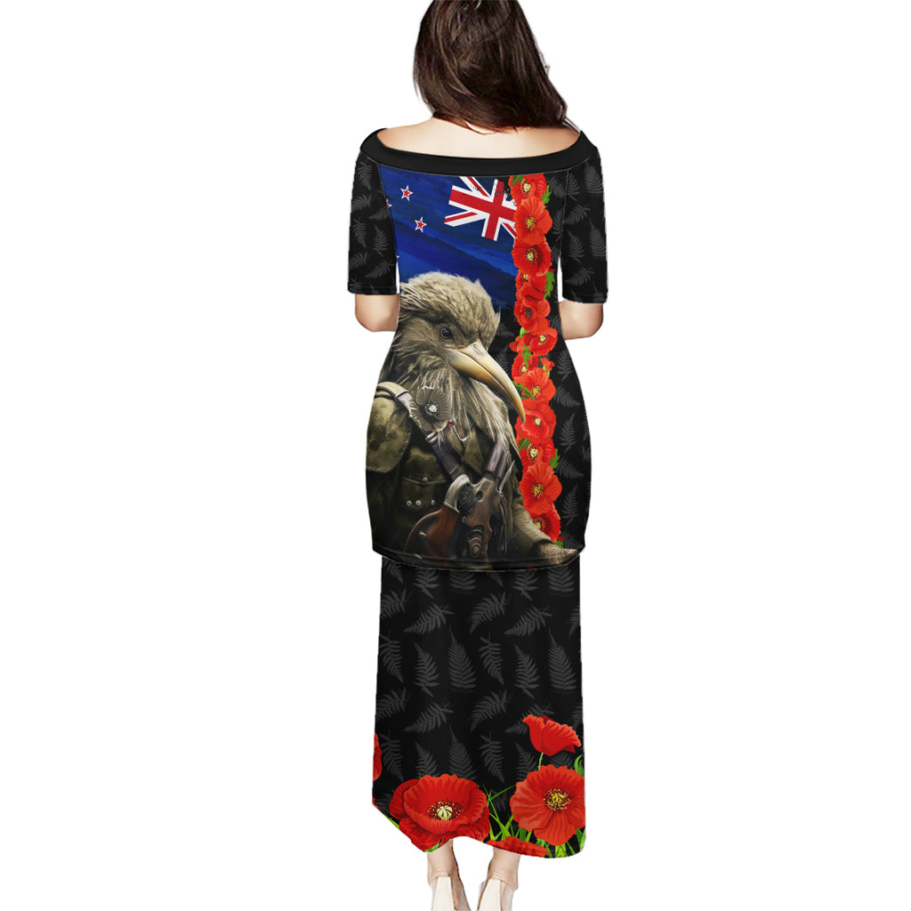 New Zealand Kiwi Soldier ANZAC Puletasi Red Poppy Flower and Silver Fern Pattern