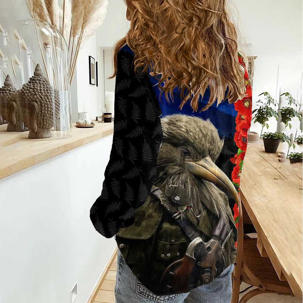 New Zealand Kiwi Soldier ANZAC Women Casual Shirt Red Poppy Flower and Silver Fern Pattern
