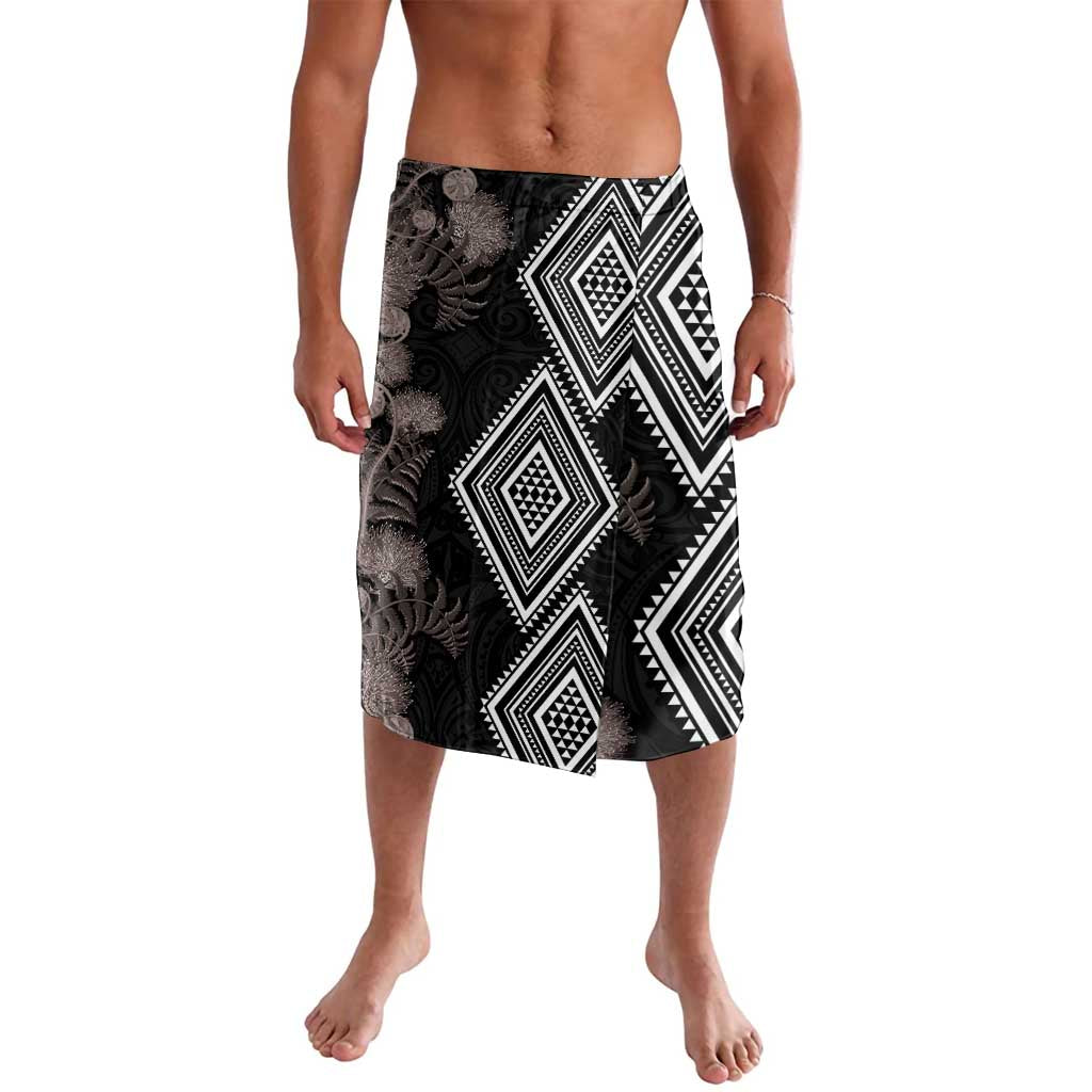 Aotearoa Tukutuku Motif Lavalava Pohutukawa and Fern Leaves Grayscale Color