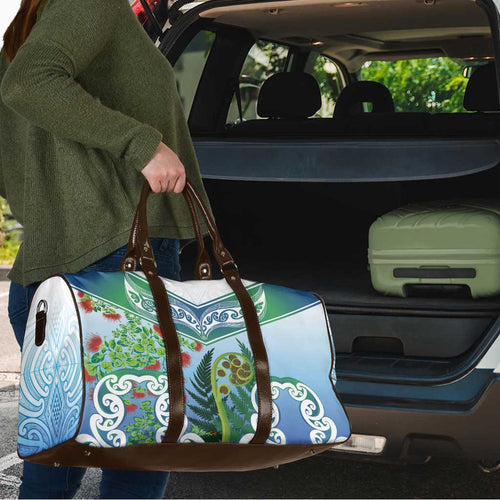 Aotearoa New Zealand Natural Plants Travel Bag Pohutukawa with Silver Ferns Koru Frond Maori Tattoos