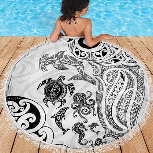 New Zealand Sea Animals with Maori Tribal Tattoo Beach Blanket White Color