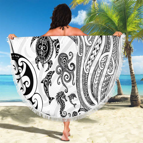 New Zealand Sea Animals with Maori Tribal Tattoo Beach Blanket White Color