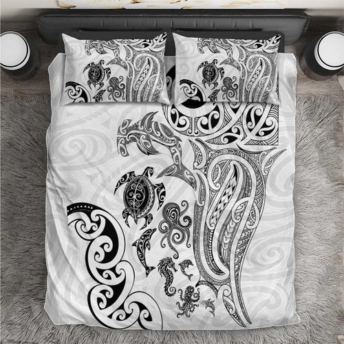 New Zealand Sea Animals with Maori Tribal Tattoo Bedding Set White Color