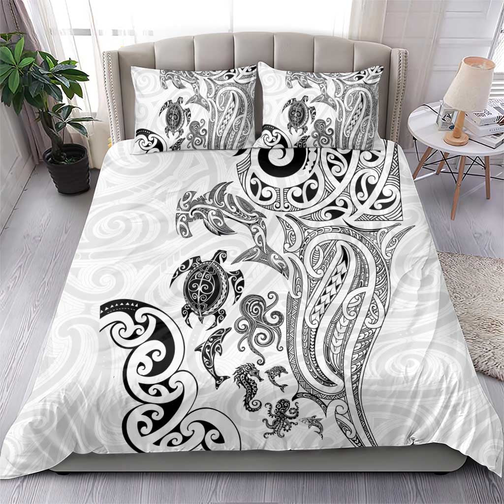 New Zealand Sea Animals with Maori Tribal Tattoo Bedding Set White Color
