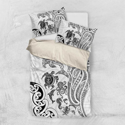 New Zealand Sea Animals with Maori Tribal Tattoo Bedding Set White Color