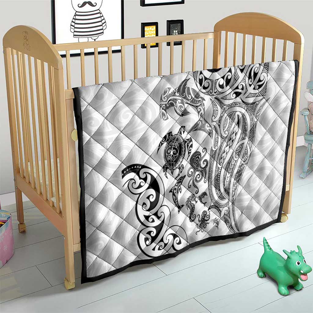 New Zealand Sea Animals with Maori Tribal Tattoo Quilt White Color