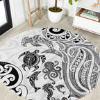 New Zealand Sea Animals with Maori Tribal Tattoo Round Carpet White Color