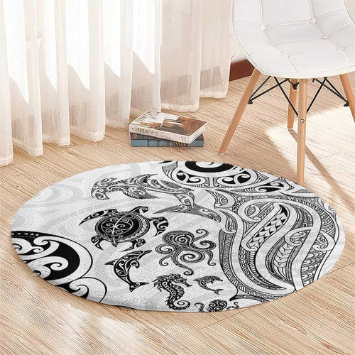 New Zealand Sea Animals with Maori Tribal Tattoo Round Carpet White Color