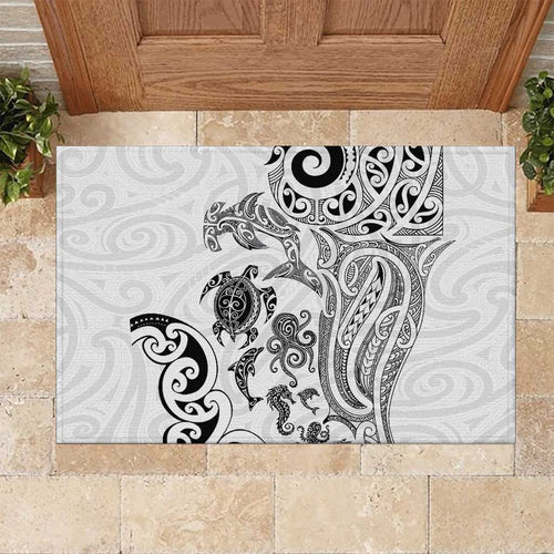 New Zealand Sea Animals with Maori Tribal Tattoo Rubber Doormat White Color