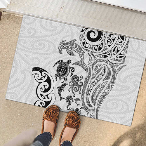 New Zealand Sea Animals with Maori Tribal Tattoo Rubber Doormat White Color