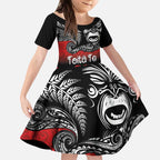 Aotearoa Toitu Te Tiriti Kid Short Sleeve Dress New Zealand Honour the Treaty - Fight Together