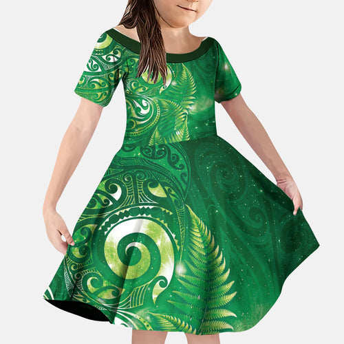 Aotearoa New Zealand New Year Family Matching Off Shoulder Maxi Dress and Hawaiian Shirt Tribal Koru Tattoo Green Galaxy Maori Silver Fern