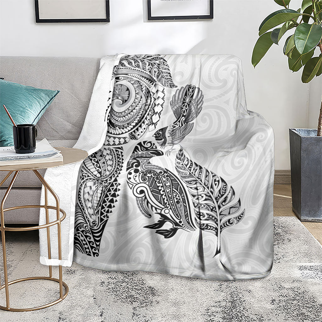 Aotearoa Moko Tribal Tattoo Blanket New Zealand Maori Penguin and Fantail White Color