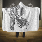 Aotearoa Moko Tribal Tattoo Hooded Blanket New Zealand Maori Penguin and Fantail White Color