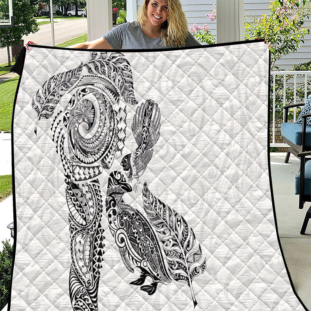 Aotearoa Moko Tribal Tattoo Quilt New Zealand Maori Penguin and Fantail White Color