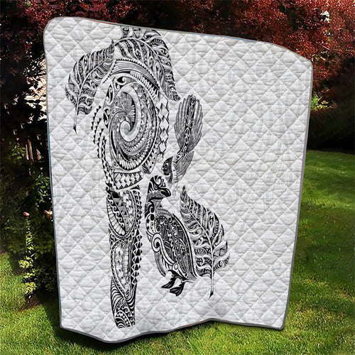 Aotearoa Moko Tribal Tattoo Quilt New Zealand Maori Penguin and Fantail White Color