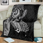 Aotearoa Moko Tribal Tattoo Blanket New Zealand Maori Penguin and Fantail Black Color