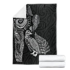 Aotearoa Moko Tribal Tattoo Blanket New Zealand Maori Penguin and Fantail Black Color