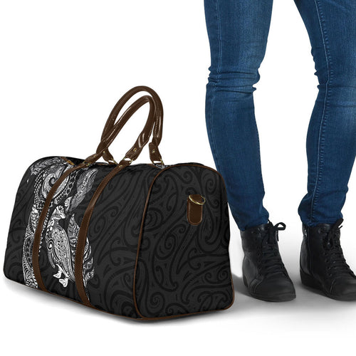 Aotearoa Moko Tribal Tattoo Travel Bag New Zealand Maori Penguin and Fantail Black Color