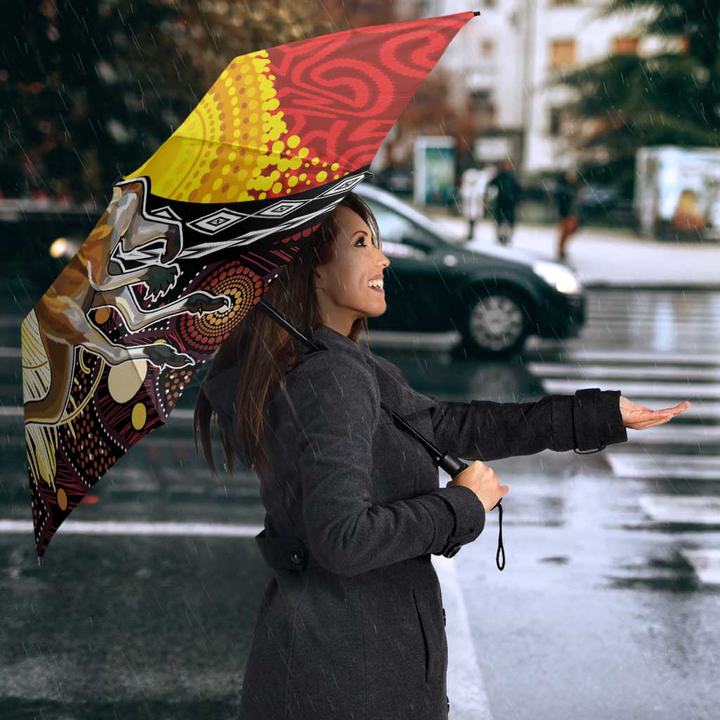 Australia and Papua New Guinea Together Umbrella Bird-of-paradise and Kangaroo with Oro Tapa and Aboriginal Art Motifs - Aussie Hoodie