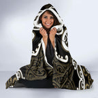 Aotearoa Waikato Tainui Hooded Blanket Maori Tribal Pattern