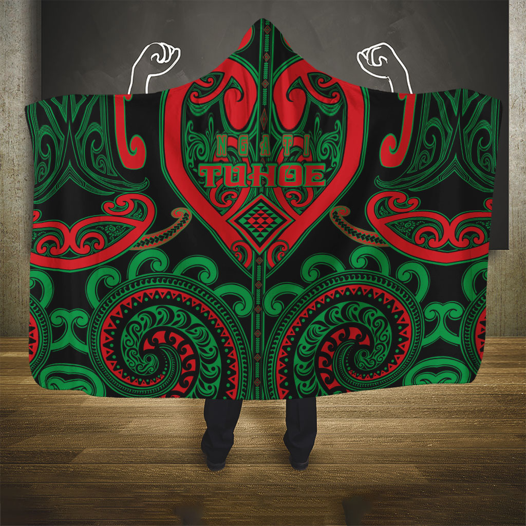 Aotearoa Ngai Tuhoe Hooded Blanket Maori Tribal Pattern