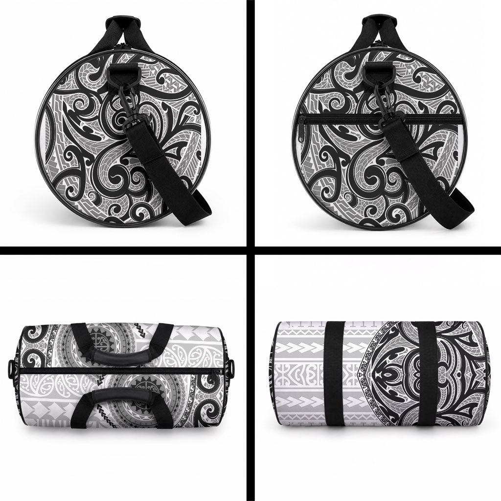New Zealand White Maori Koru Simple Style Duffle Bag