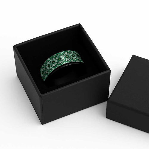 New Zealand Aotearoa Spinner Ring Green Taniko Art Maori Pattern