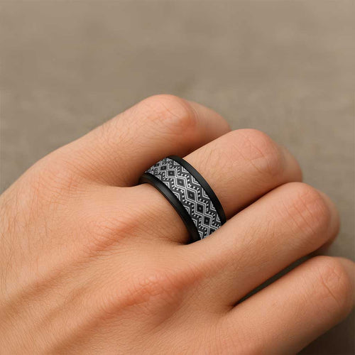 New Zealand Aotearoa Spinner Ring Black Taniko Art Maori Pattern